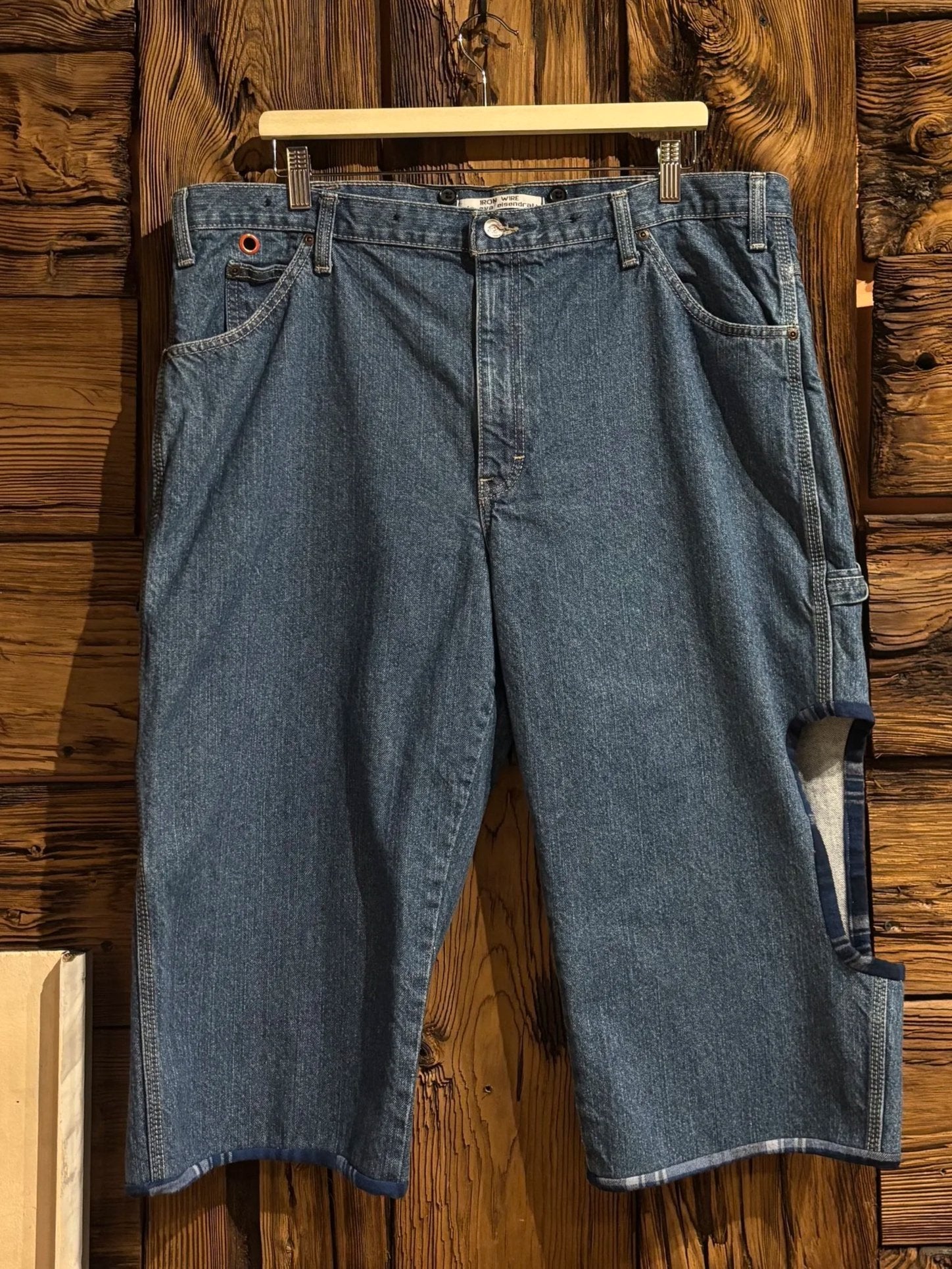 55 byAVA